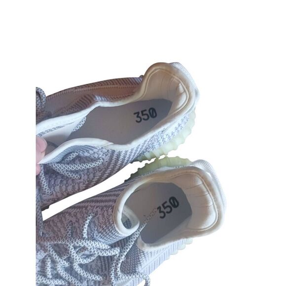 Adidas yeezy 350 boost cloud  white Size 10 - Picture 5 of 7
